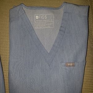 One small Catarina top and one petite extra small jogger pant Figs